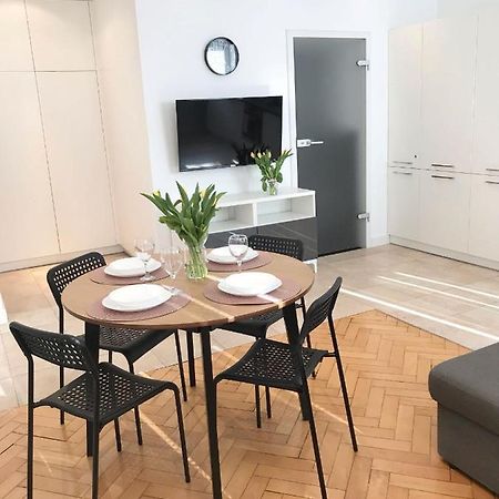 Klimatyczny Apartament Pod Ratuszem -Ul. Slaska 2 Ченстохова Екстер'єр фото