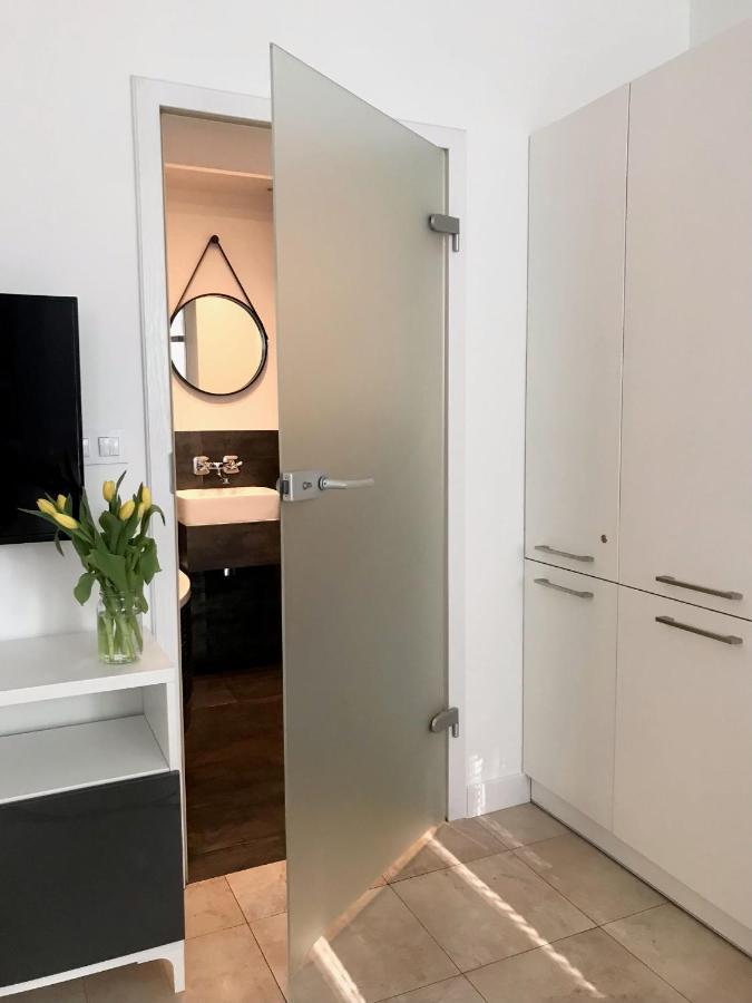 Klimatyczny Apartament Pod Ratuszem -Ul. Slaska 2 Ченстохова Екстер'єр фото