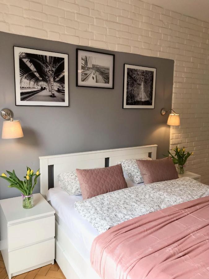 Klimatyczny Apartament Pod Ratuszem -Ul. Slaska 2 Ченстохова Екстер'єр фото